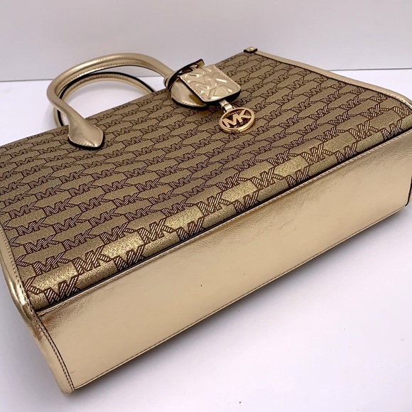 Michael Kors Medium Mirella EW Tote Bag Crossbody Shoulder Handbag PALE GOLD - Picture 4 of 16
